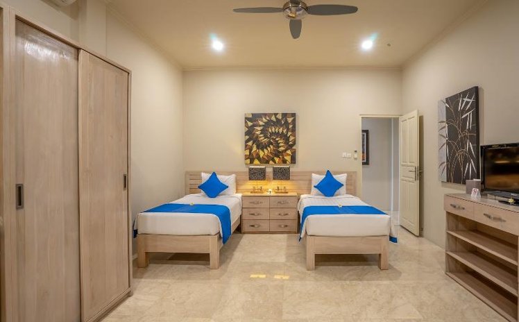 SUITE THREE BEDROOMS Room