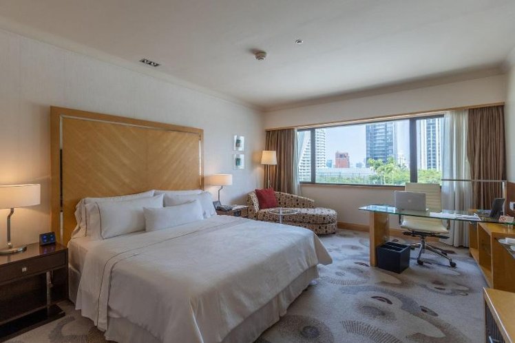DOUBLE KING SIZE BED Room