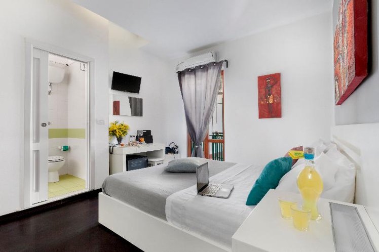 DOUBLE STANDARD Room