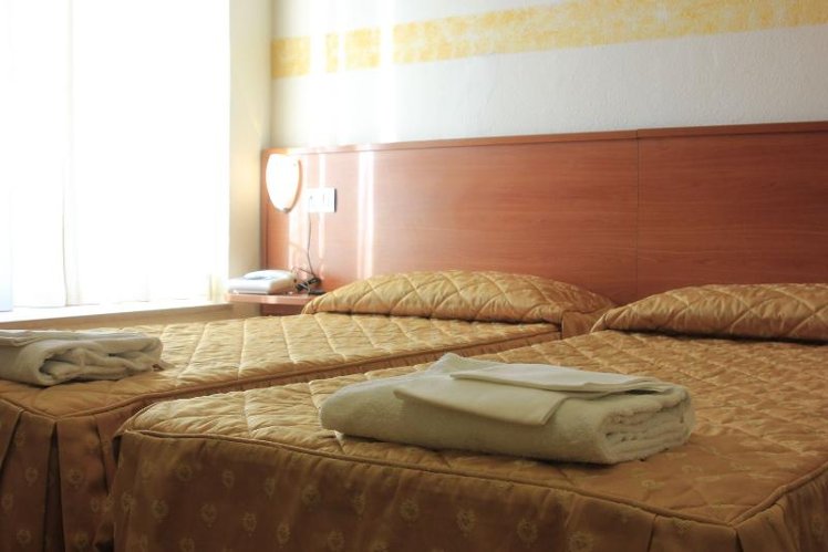 TWIN STANDARD Room