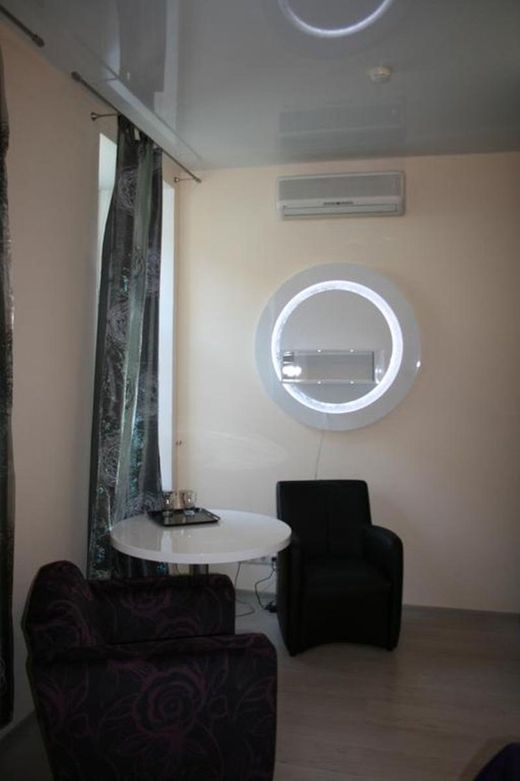 SUITE CAPACITY 1 Room