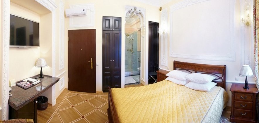 DOUBLE DELUXE Room