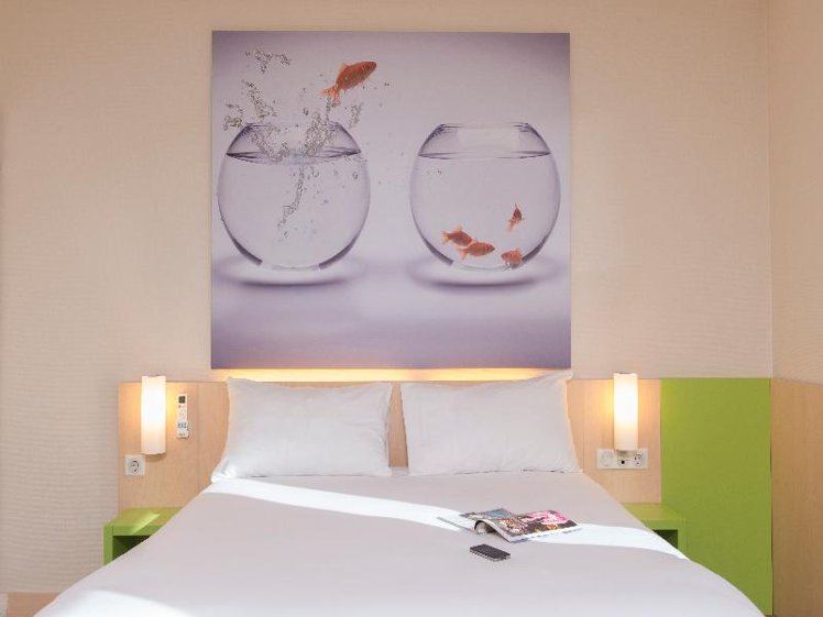 DOUBLE STANDARD Room