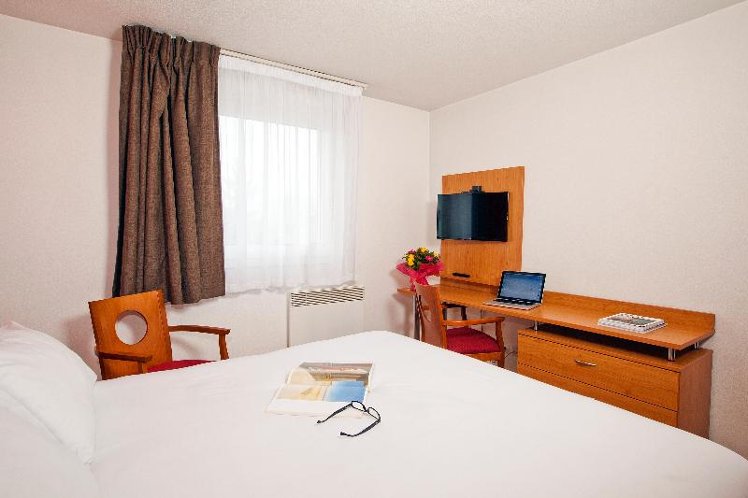 STUDIO STANDARD Room