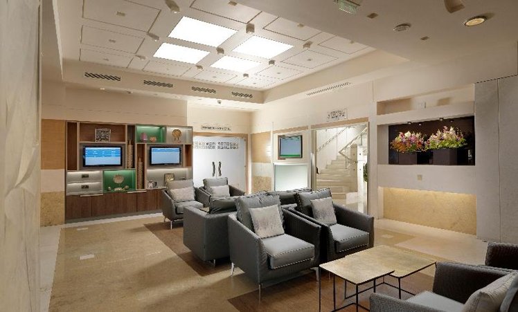 Holiday Inn Athens Attica Av. Airport West