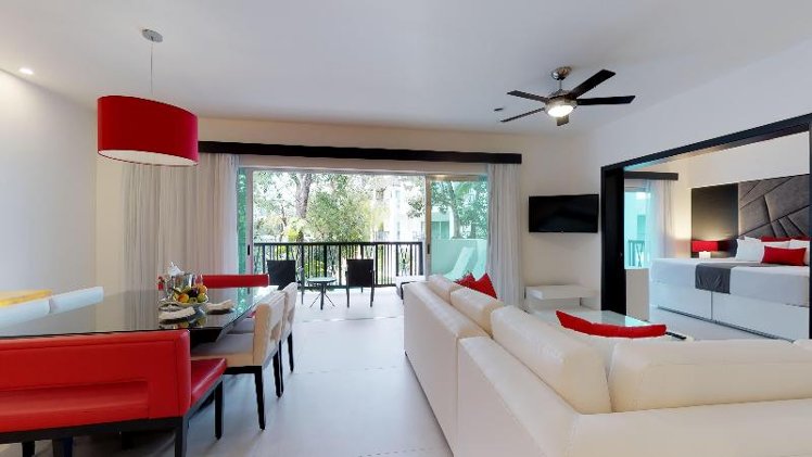 SUITE CAPACITY 7 Room