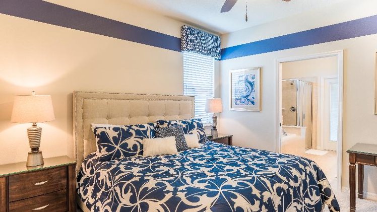HOME SEVEN BEDROOMS WITH PRIVATE POOL Room
