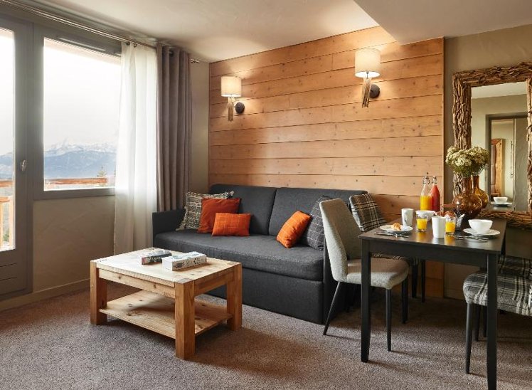 SUITE WITH VIEWS Room
