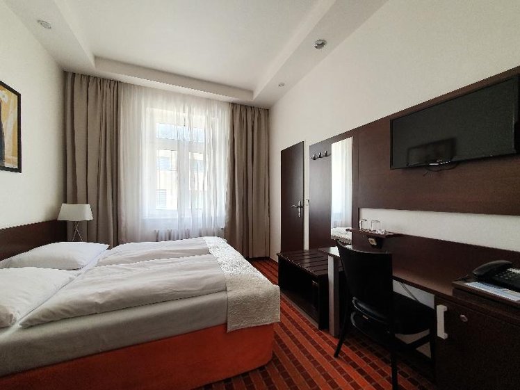DOUBLE DELUXE Room