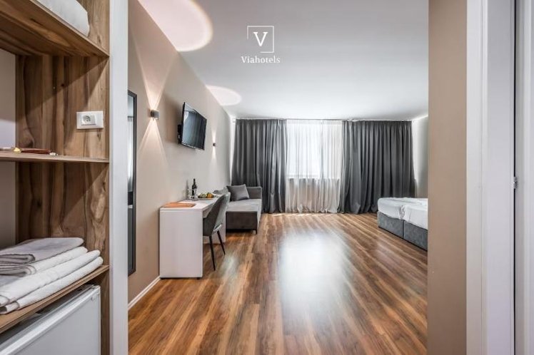JUNIOR SUITE DELUXE Room