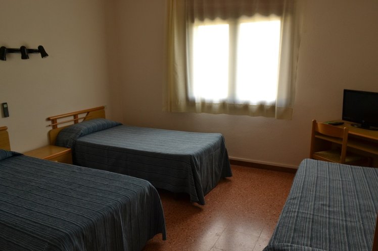 TRIPLE STANDARD Room