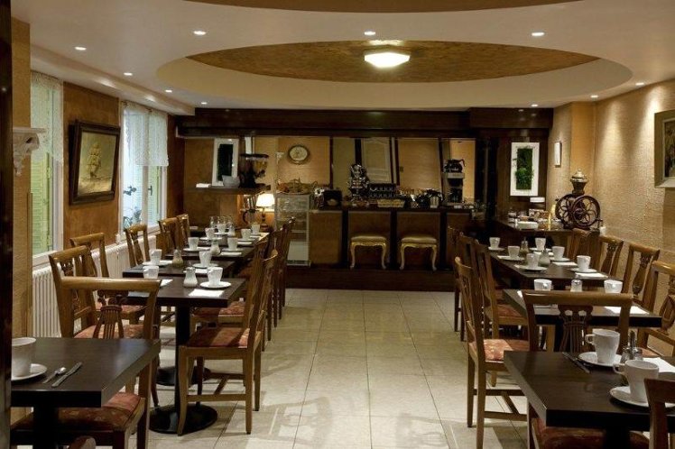 Hotel Trianon