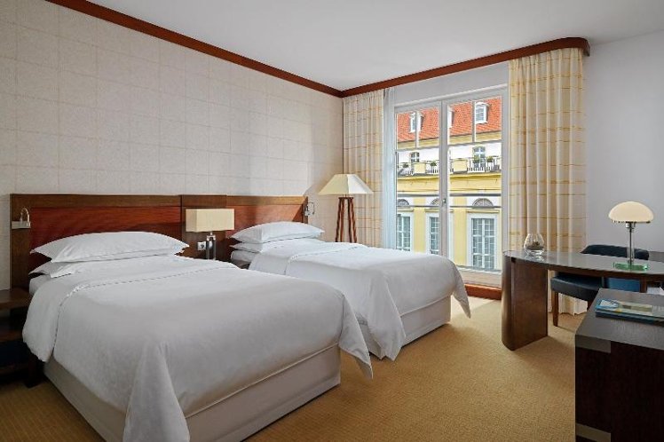 TWIN DELUXE Room