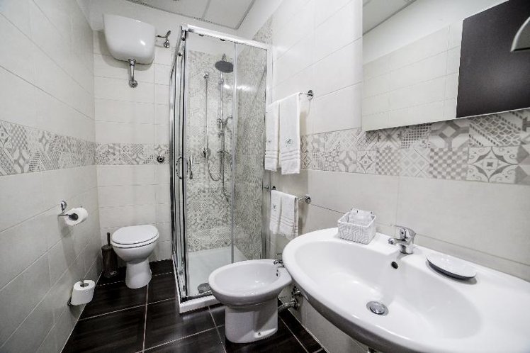 Double or Twin PARTIAL SEA VIEW Room