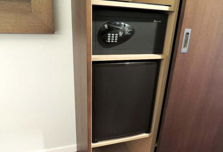 DOUBLE STANDARD Room