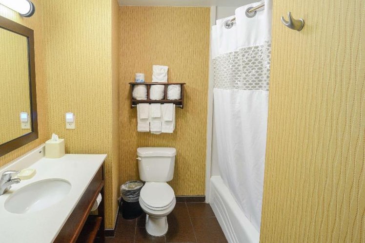 DOUBLE TWO DOUBLE BEDS Room