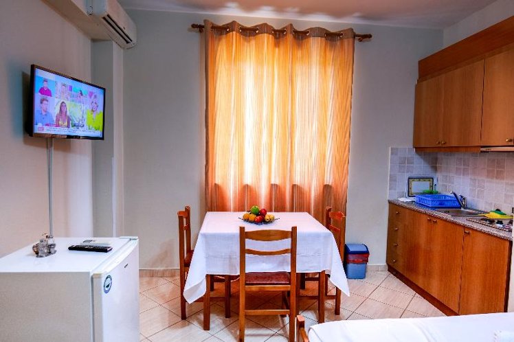 DOUBLE ONE BEDROOM ONE BATHROOM Room
