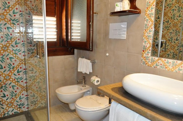 DOUBLE STANDARD Room