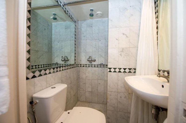 DOUBLE BASIC Room