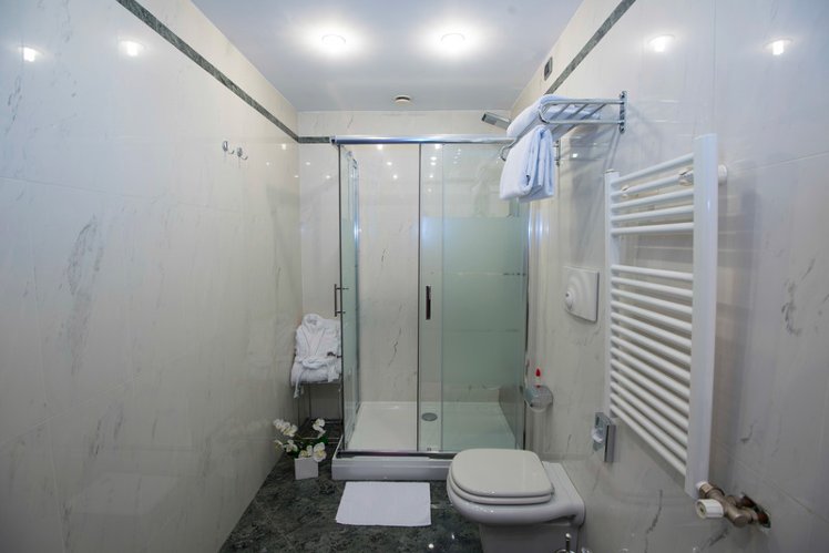 DOUBLE ECONOMY Room