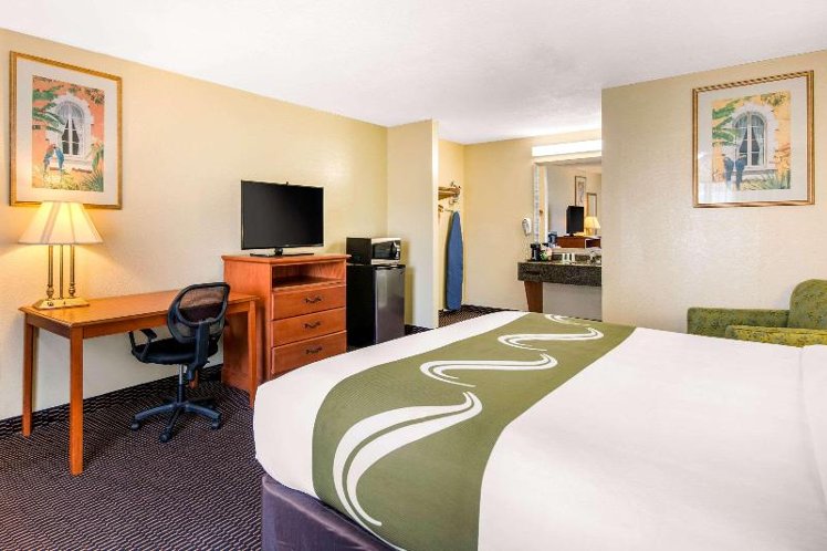 DOUBLE KING BED NON SMOKING Room