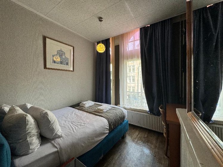 DOUBLE WITH BALCONY Room