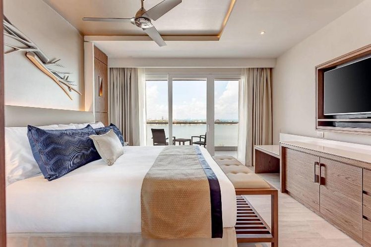 SUITE Presidential WITH VIEWS Room