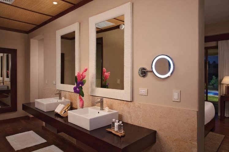 JUNIOR SUITE WITH DOUBLE BED Room