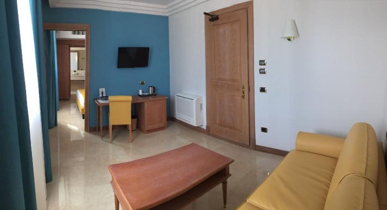 FAMILY ROOM STANDARD Room
