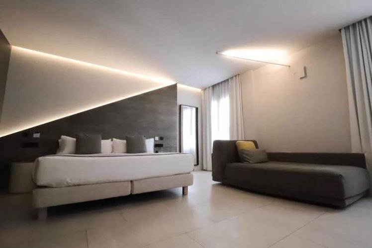 SUITE ONE BED Room