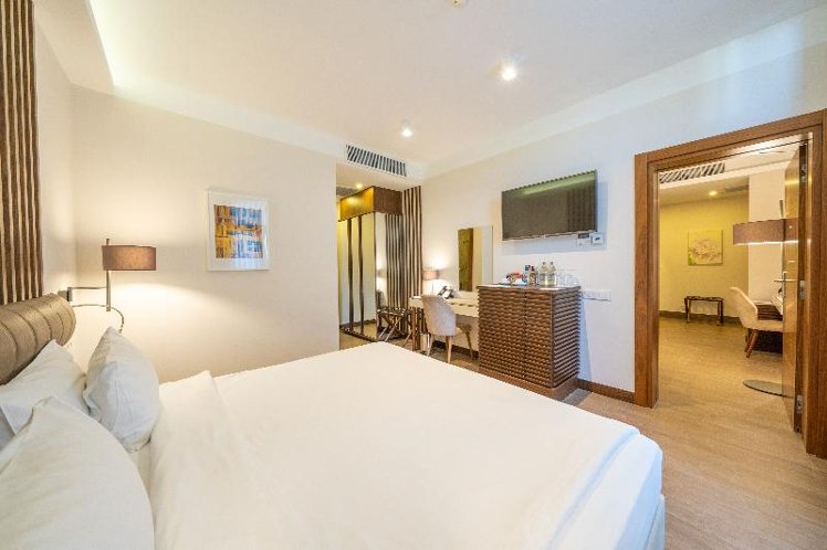 FAMILY ROOM CONNECTING ROOM Room