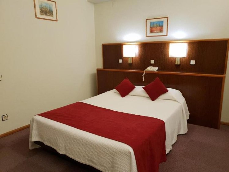 SINGLE STANDARD Room