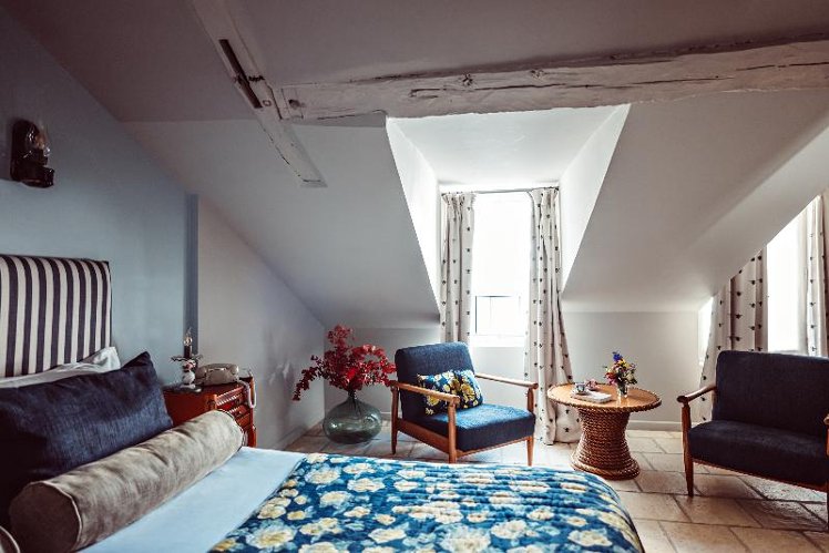 JUNIOR SUITE DELUXE Room