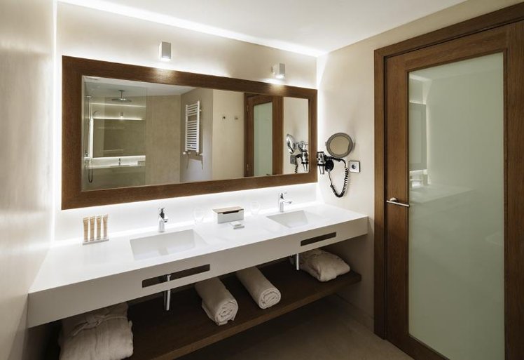 Double or Twin STANDARD Room