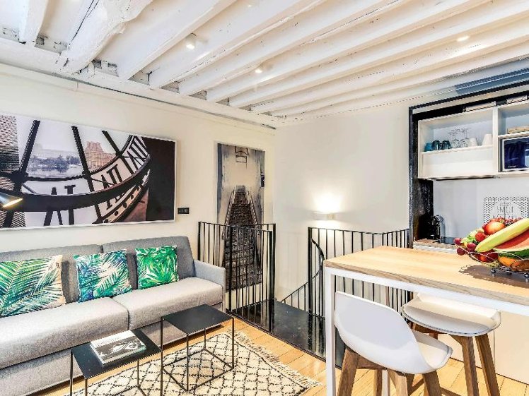 APARTMENT DUPLEX Room