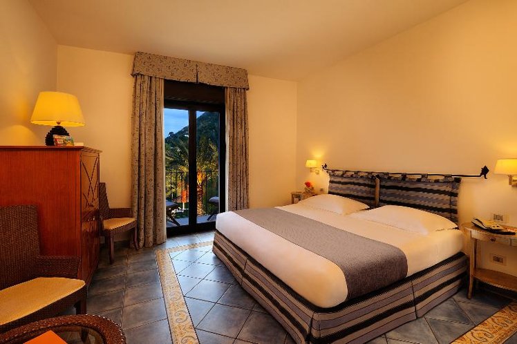 DOUBLE DELUXE Room