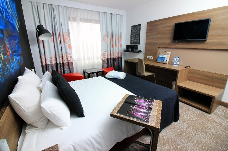 DOUBLE STANDARD Room