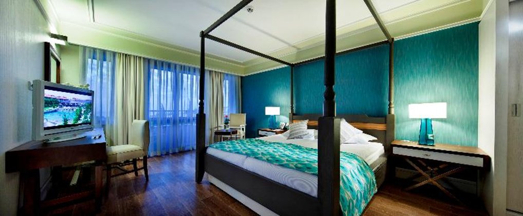 SUITE TWO BEDROOMS TWO BATHROOMS Room