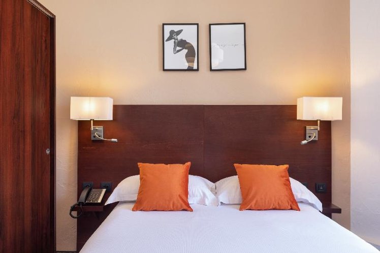 DOUBLE SUPERIOR Room
