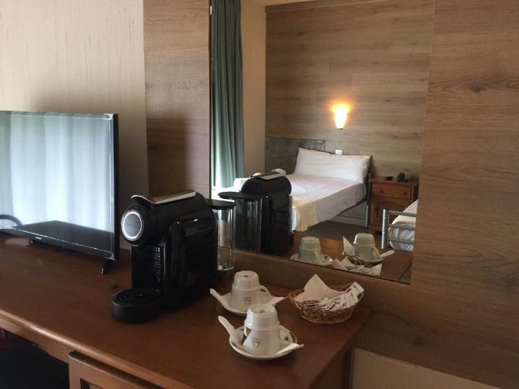 TRIPLE STANDARD Room