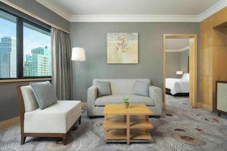 SUITE DELUXE KING BED Room