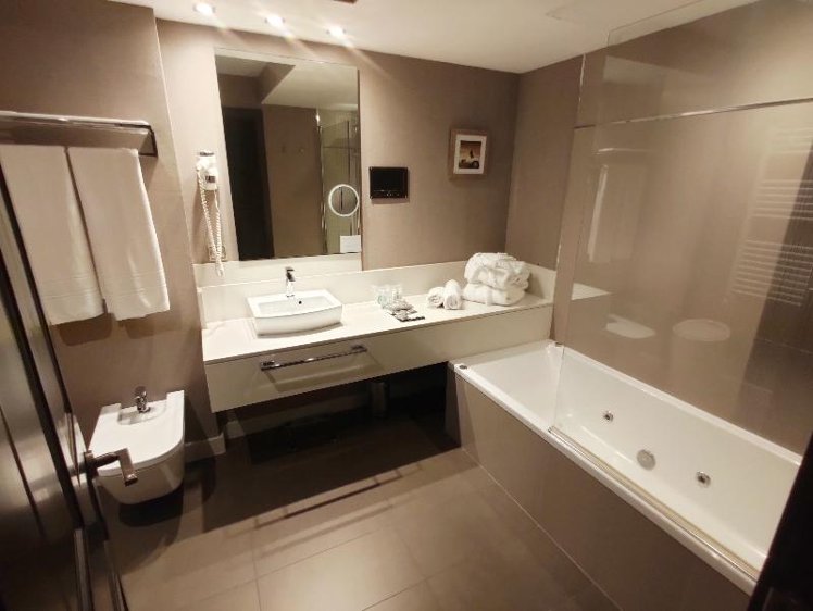 DOUBLE STANDARD Room