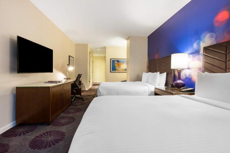 Room DELUXE TWO DOUBLE BEDS Room