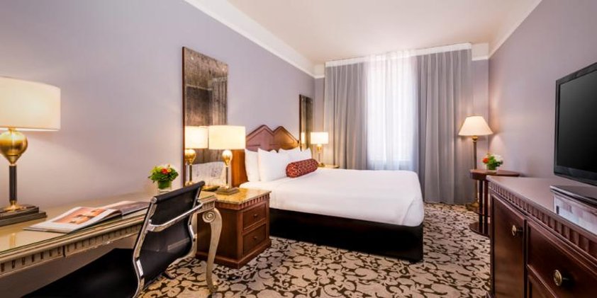 Room DELUXE Room