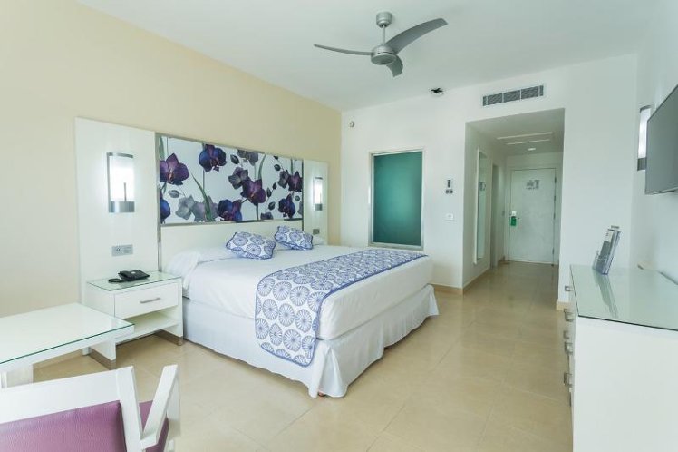 DOUBLE STANDARD Room
