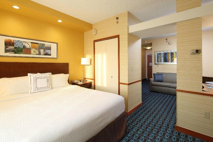 DOUBLE KING SIZE BED Room