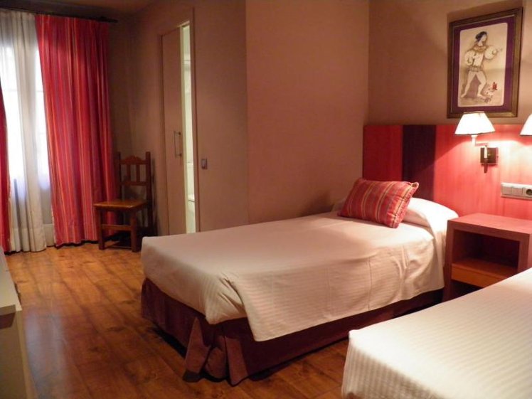 Double or Twin STANDARD Room