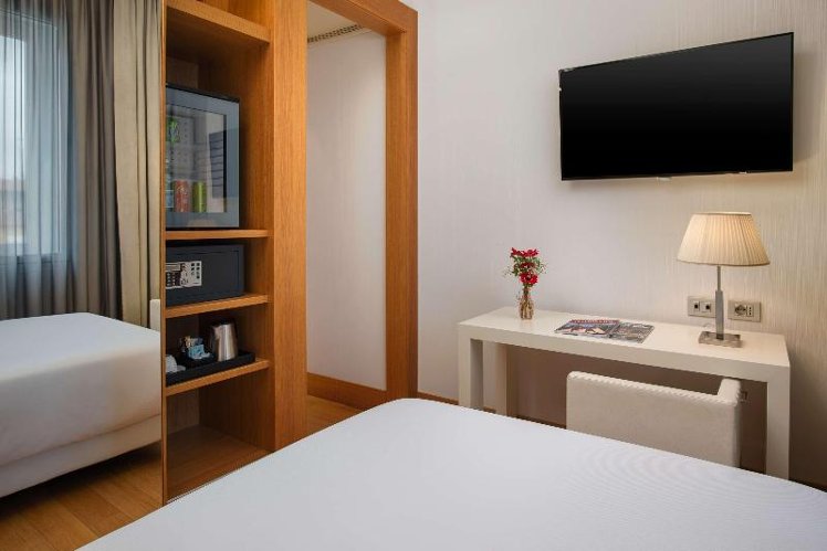 SINGLE SUPERIOR Room
