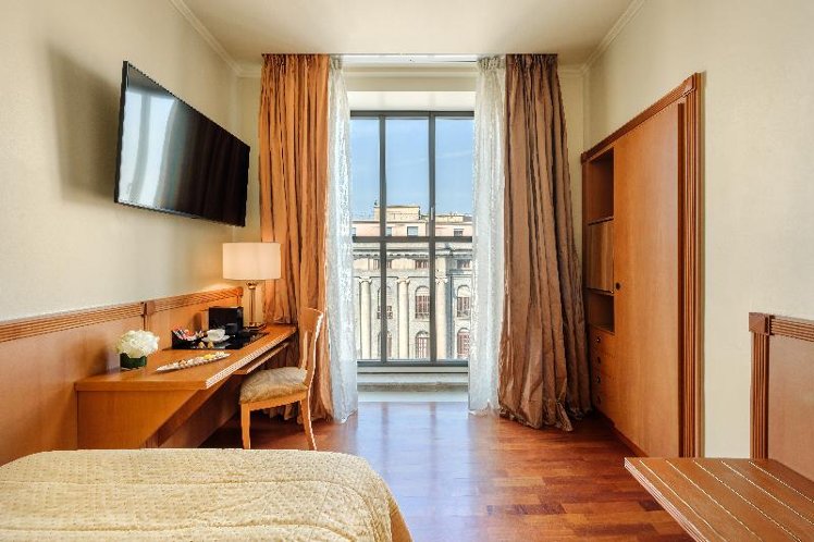 SINGLE STANDARD Room