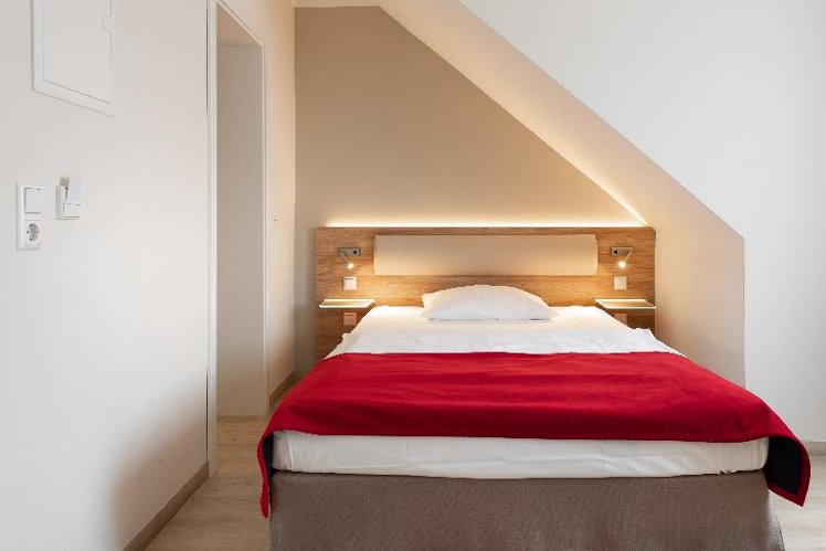 SINGLE DELUXE Room